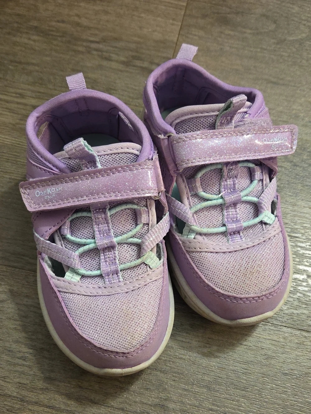 OshKosh B'gosh • Purple Water Sneakers